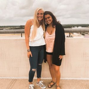 Meet your Posher, Mackenzie